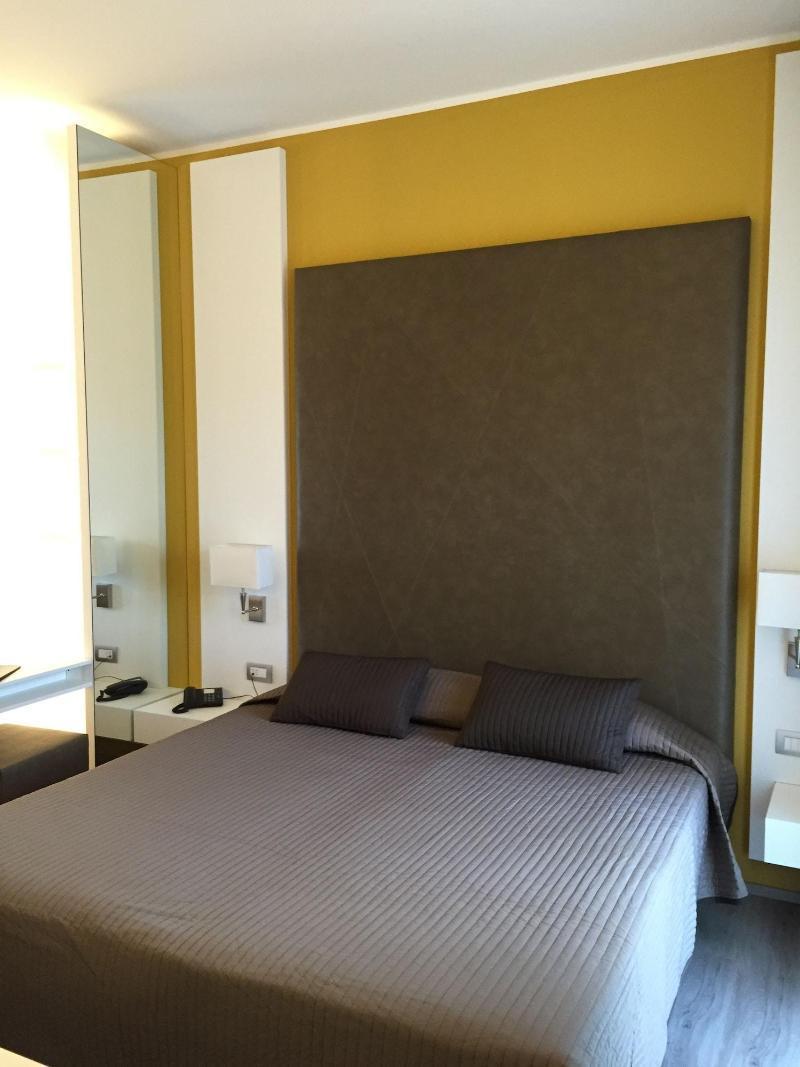 Hotel Giulietta Romeo Lazise Exterior foto