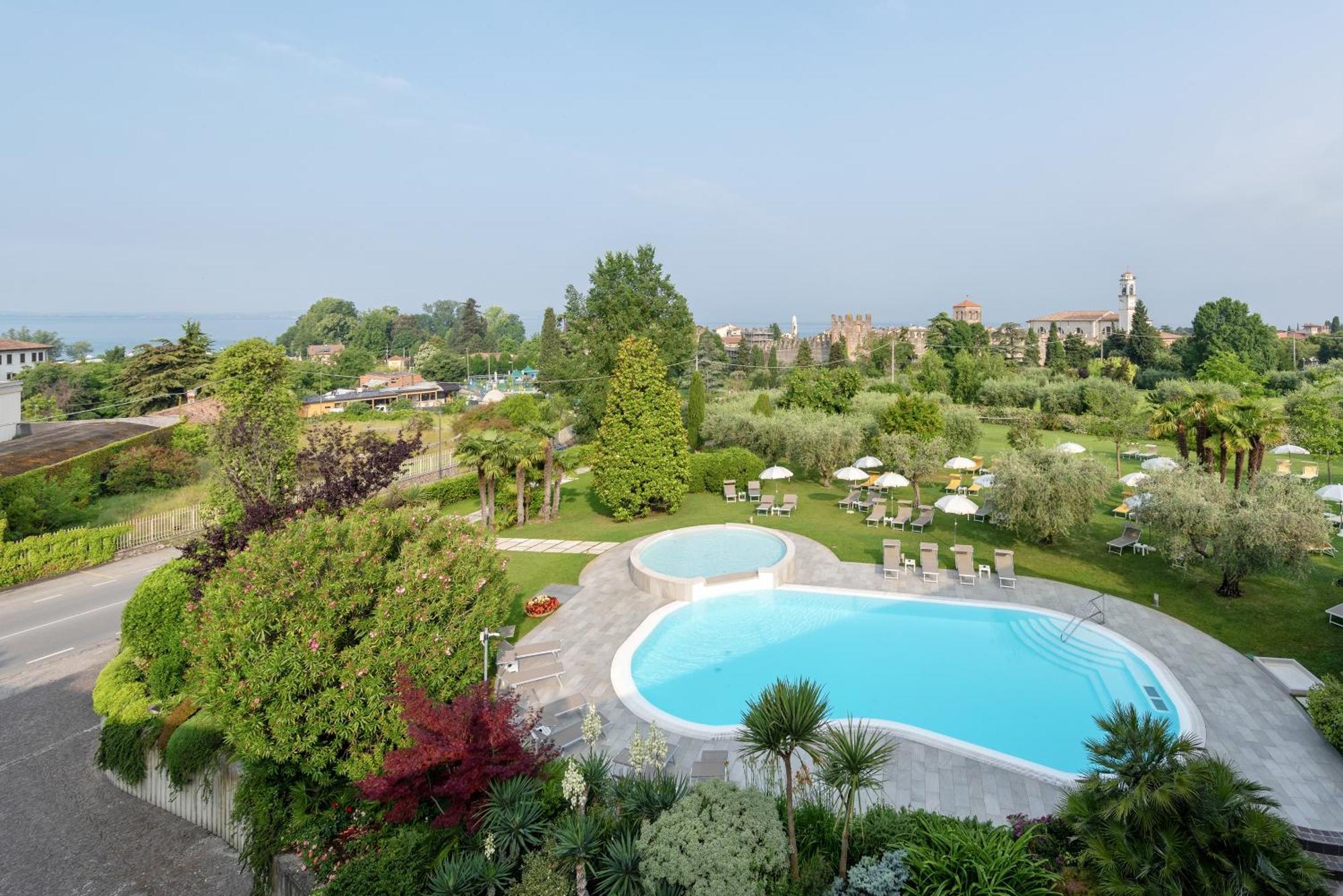Hotel Giulietta Romeo Lazise Exterior foto