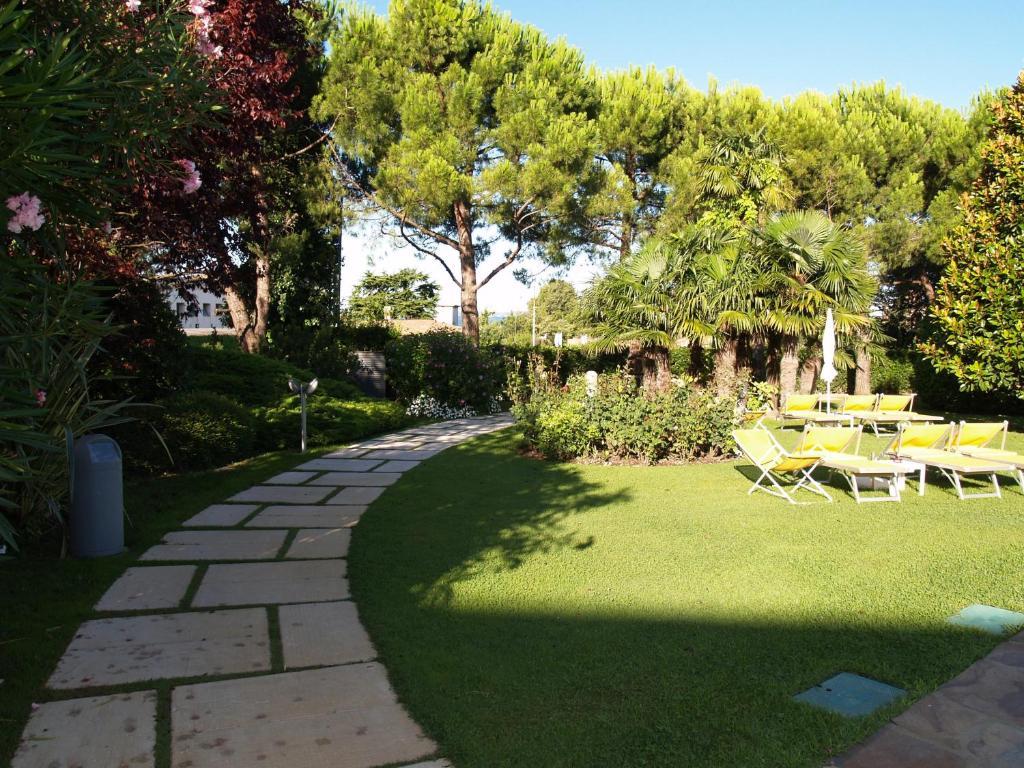 Hotel Giulietta Romeo Lazise Exterior foto